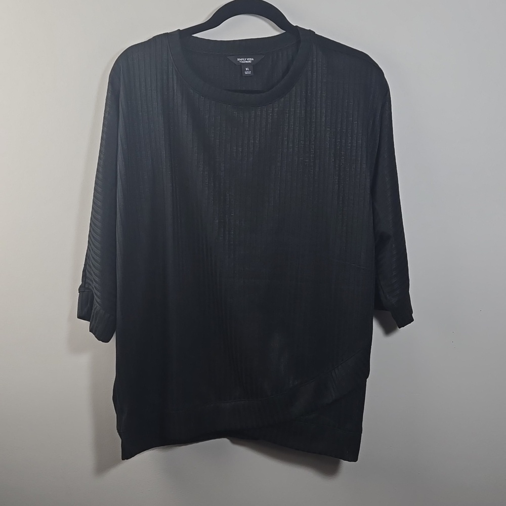 Simply Vera Black Short Sleeve Top EUC